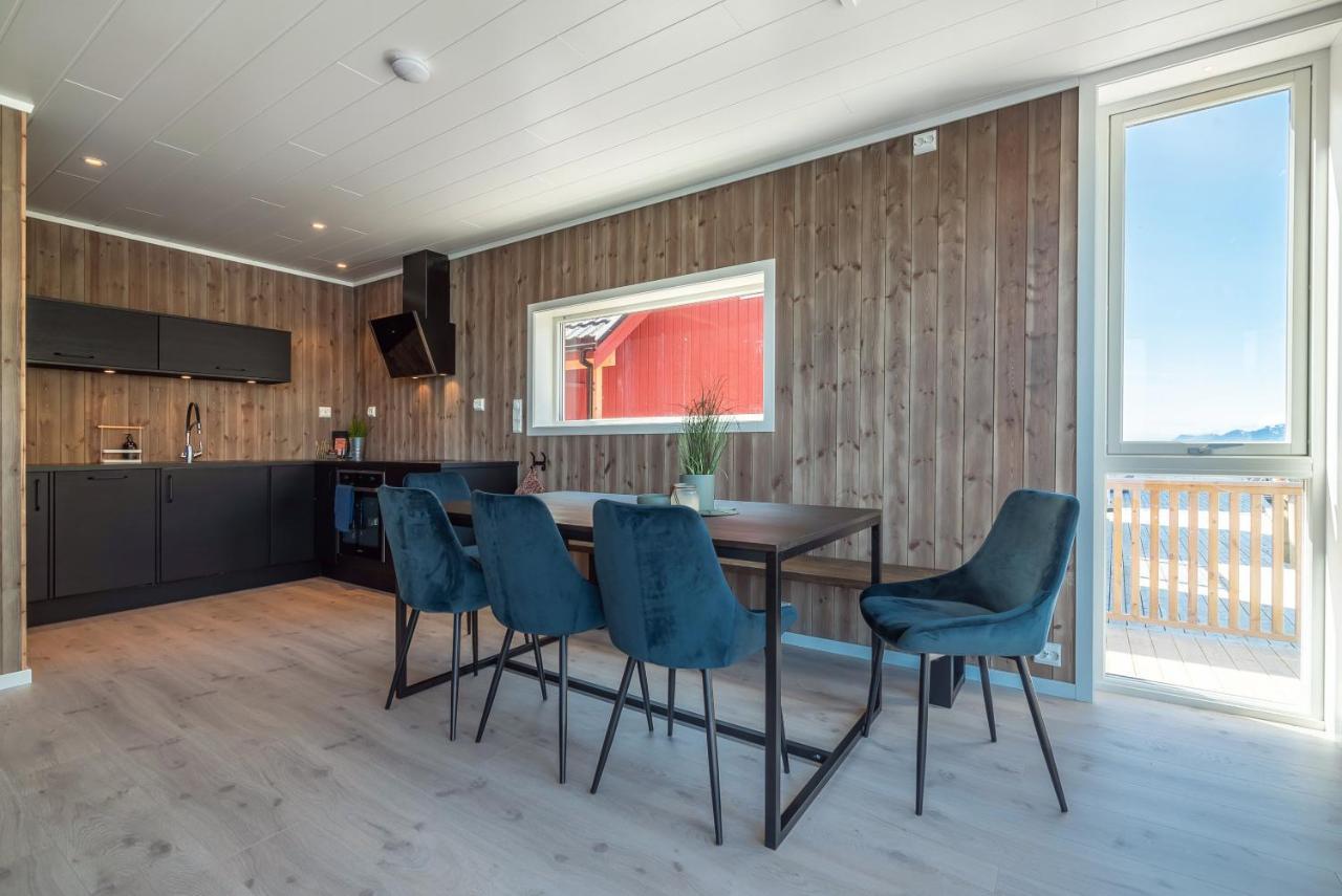 Seafront New Cabin In Lofoten Ballstad Exterior photo