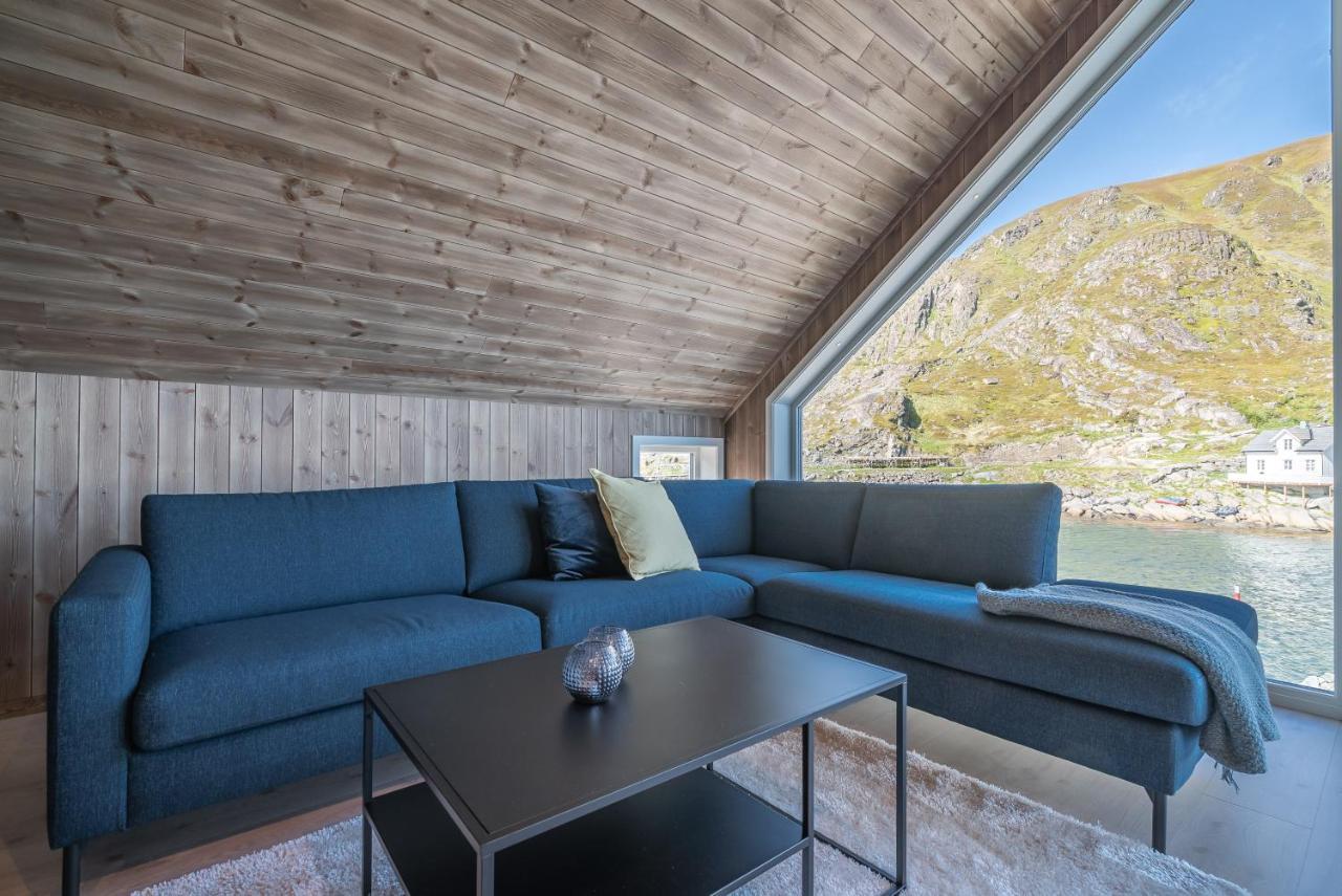 Seafront New Cabin In Lofoten Ballstad Exterior photo